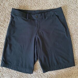 Lululemon Shorts Mens 34 Black Performance Commission Chino Relaxed Golf Stretch